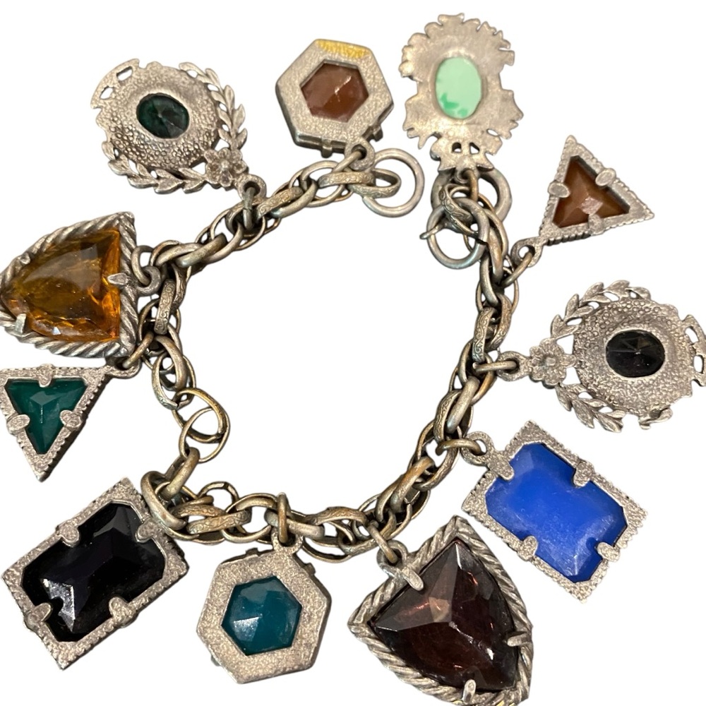 Vintage Charm Bracelet 7.5 Inch - Picture 4 of 6